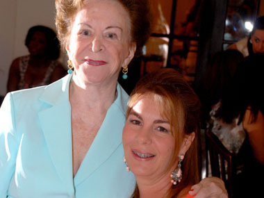 Alina C.Gordilho e sua mãe Maried Chaves de Carvalho