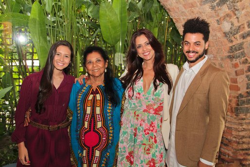 Ana Clara Carvalho, Gessy Gesse, Rose Carvalho e Aladio Marques