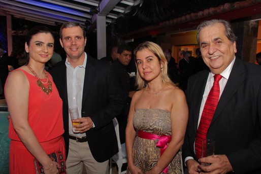 Barbara e Bruno Ferreira e Agata Loureiro e Demetrio Garcia