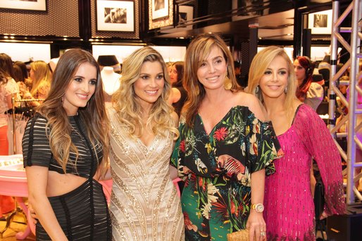 Marcella Brandalize, Flavia Alessandra, Paula Barcellos e Larissa Bicalho