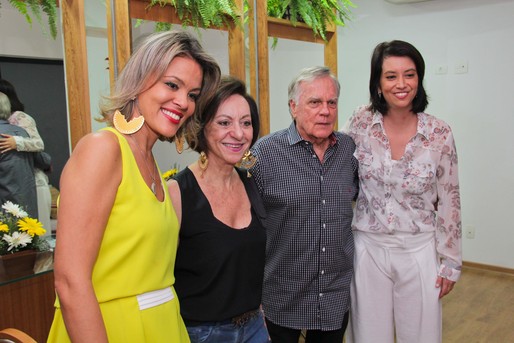 Rebeca Ernesto, Regina e Bubba Weckerle e Alessandra Hattori