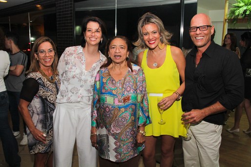 Sylvia Gladys, Alessandra Hattori, Licia Fabio, Rebeca Ernesto e Alê Franco