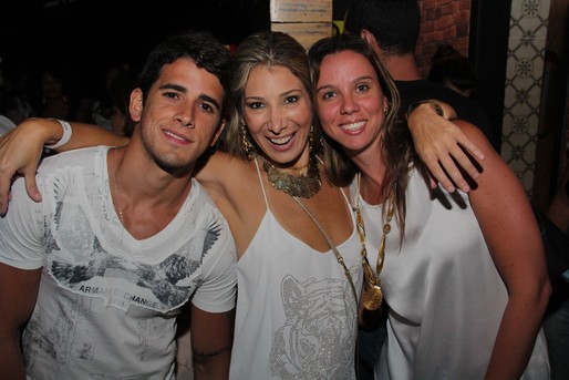 Pedro Oliveira, Katia White e Leticia Valadares