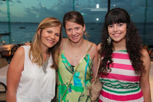 Moema e Paula Soares e Valeria Vicente