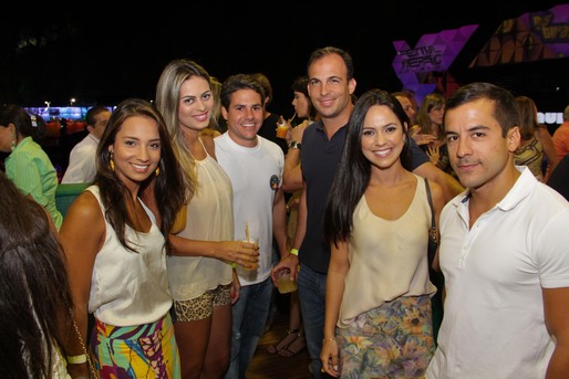 Giovanna Samia, Tamires Cerqueira , Hugo Matias, Adriano Moreira, Patricia Antunes e Eduardo Camalie