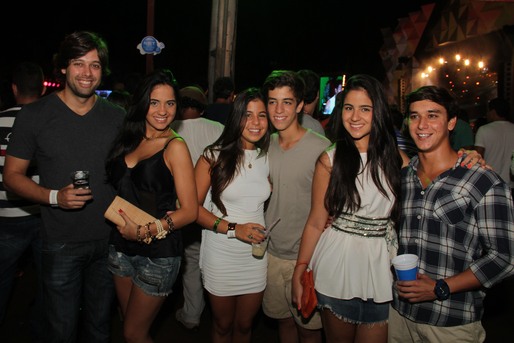 Victor Azevedo, Maria Pessoa, Ana Vitoria, Pedro Bamaso, Maria Antonio e Luciano Melo