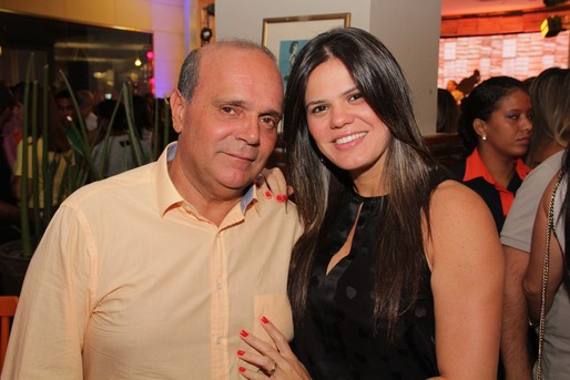 Ewerton Visco e Paula Duarte