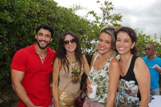 Andre Sampaio, Kelba Varjão, Rebeca Ernesto e Alessandra Hattori