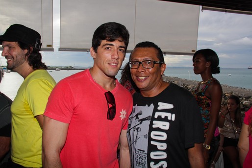 Felipe Argolo e Marrom