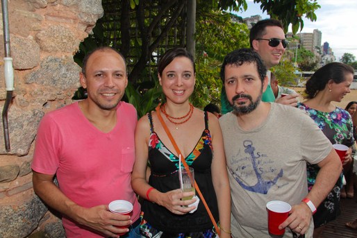 Moises Lcerda, Izabel e Caco Brasileiro