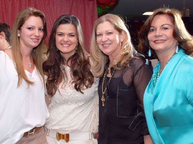 Isabela Dantas, Juliana, Teca Martins e Tereza Penedo.