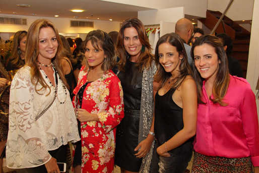 Isabela Dantas, Paula Magalhçaes, Mariane Chaves, Sandy Najar e Camile Souto