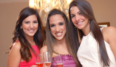 Pricilla entre Nayla Vilas Boas e Ana Lu Oliveira