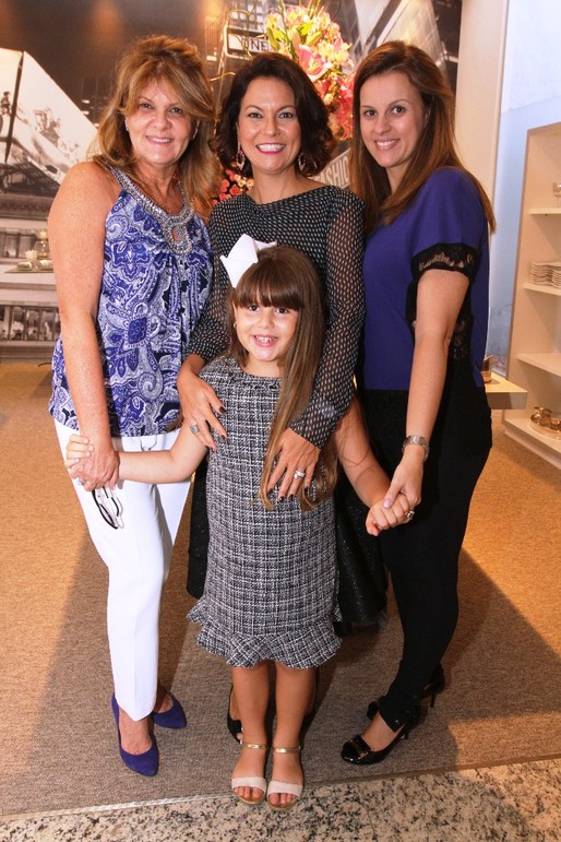 Teresa Coutinho, Sabrina Furtado, Patricia e Gabriela Paiva