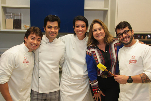 Mateus Carvalho, Alessandra Hattori, Marcelo Faustini, Michelle Marie e Gabriel Lobo