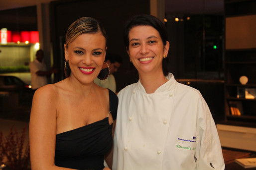 Rebeca Ernesto e Alessandra Hattori