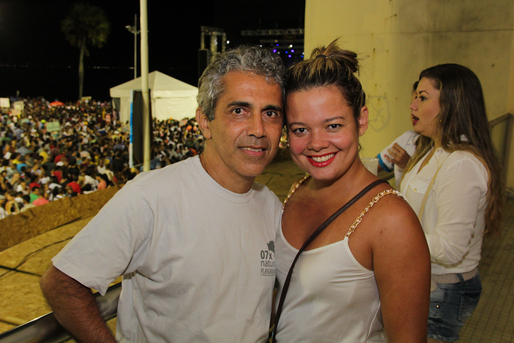 Jota Veloso e Carol Fonseca