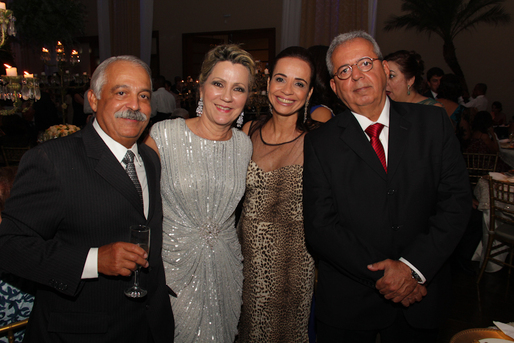 Paulo e Iasmin Baltazar e Sueli e Beto Santos