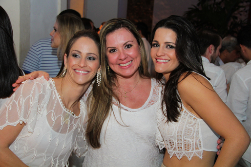 Agda Oliva, Rosannee Alves e Carol Braga