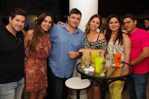 Ana Cecilia Rocha, Guto Nogueira, Jamile Perez, Julio Perez, Claudia Costa e Lucas Sales