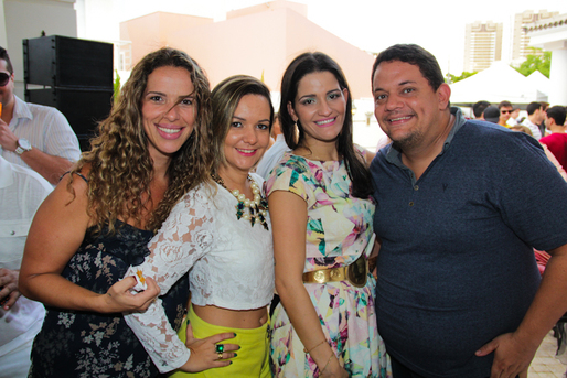 Carol Sangalo, Vivi Araujo, Carol Braga e Diogo Cunha