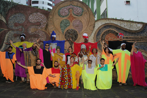 Todos que participaram do encontro artistico