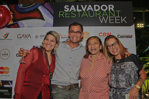 Helaine Schindler, Fernando Reis, Licia Fabio e Sylvia Gladys