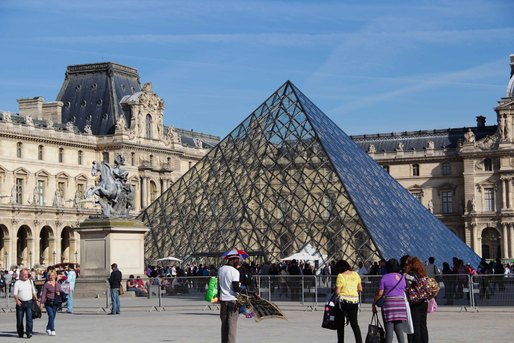 Louvre