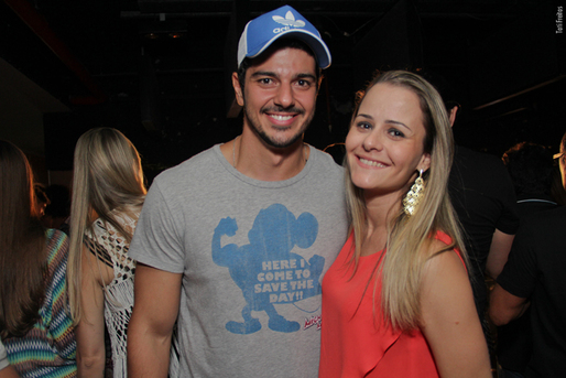 Romero Ribeiro e Nathalia Villar