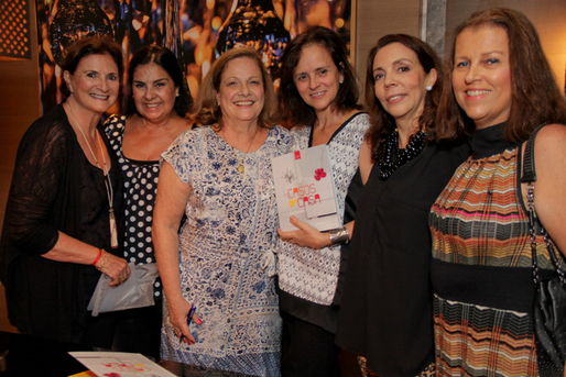 Luisinha Brandão e amigas