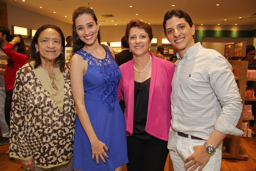 Licia Fabio, Louise, Nelia e Rogerio Gomes