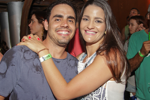 Eduardo Oliva e Carol Rios