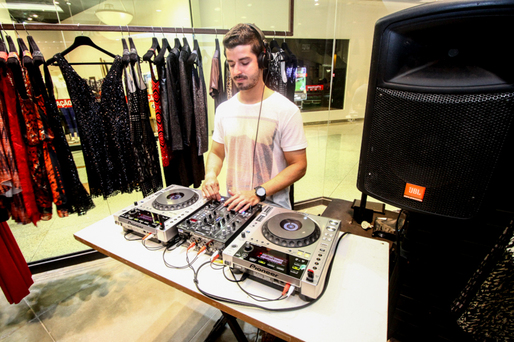 DJ Eduardo Sampaio