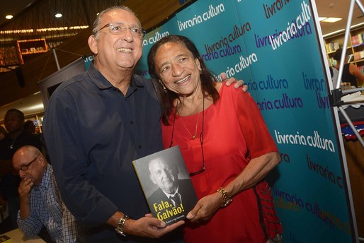 Galvão Bueno e Licia Fabio