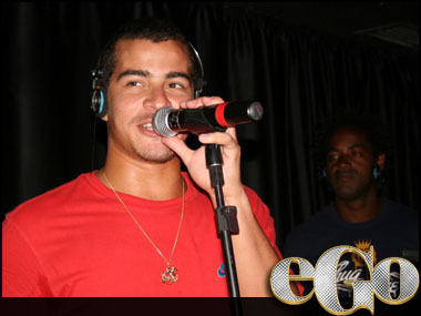 Thiago Martins, vocalista do Trio Ternura