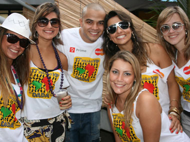 MIchele Grave, Caliane Lobo, Davi Tanaka, Lorena Oliveira, Cessilia Gomese e MIchele Grave