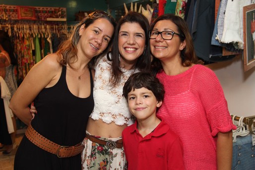 Debora, Carla, Cristina Muricy e Pedro Geiger