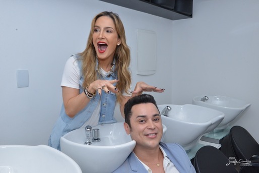 CLAUDIA LEITTE E WASHINGTON ROCHA