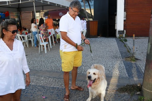 Isamel Oliveira com Esposa e Simba