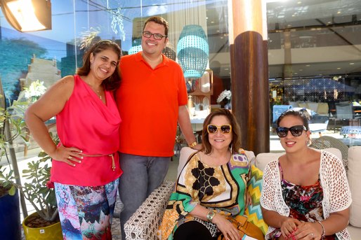 Rose e Ricardo Ferreira, Michelle Marie e Luana Araujo