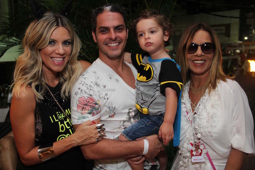 Samara, Marcelo e JP Checon e Sylvia Gladys