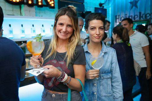 Camila Rodello e Silvia Henz