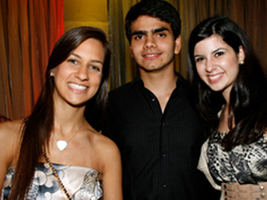 Maria Eduarda, David Fingergut e Juliana Bacelar