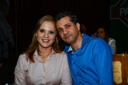 Ianaina Lemos e Jairo Prado