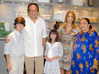 Romeu Trussardi, Julio Barbero, Maria Vitoria Trussardi, Adriana Trussardi e Licia Fabio