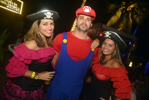 Lorena Bago, Manuel Sobrinho e Carol Mendes