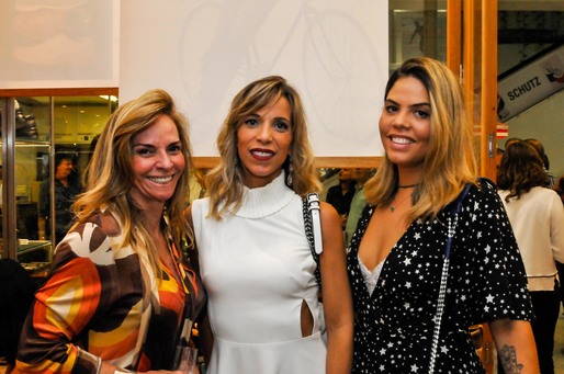 Angela, Tatiana Caldeira e Juliana Berenguer