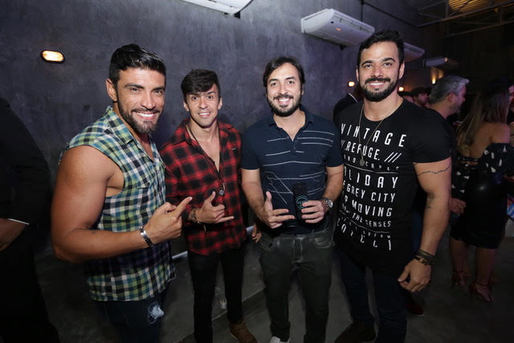 Gabriel , Roque , Thiago Carvalho e Moisés