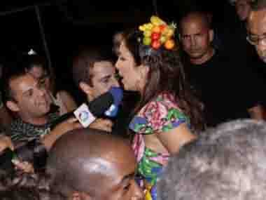 Ivete na chegada!