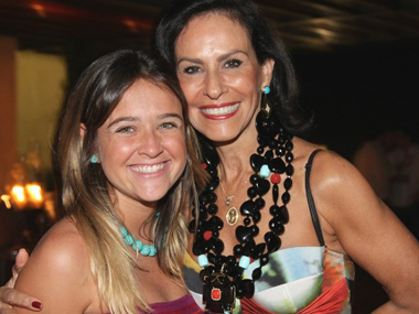 Maria Teixeira de Mello e Beth Pinto Guimarães!